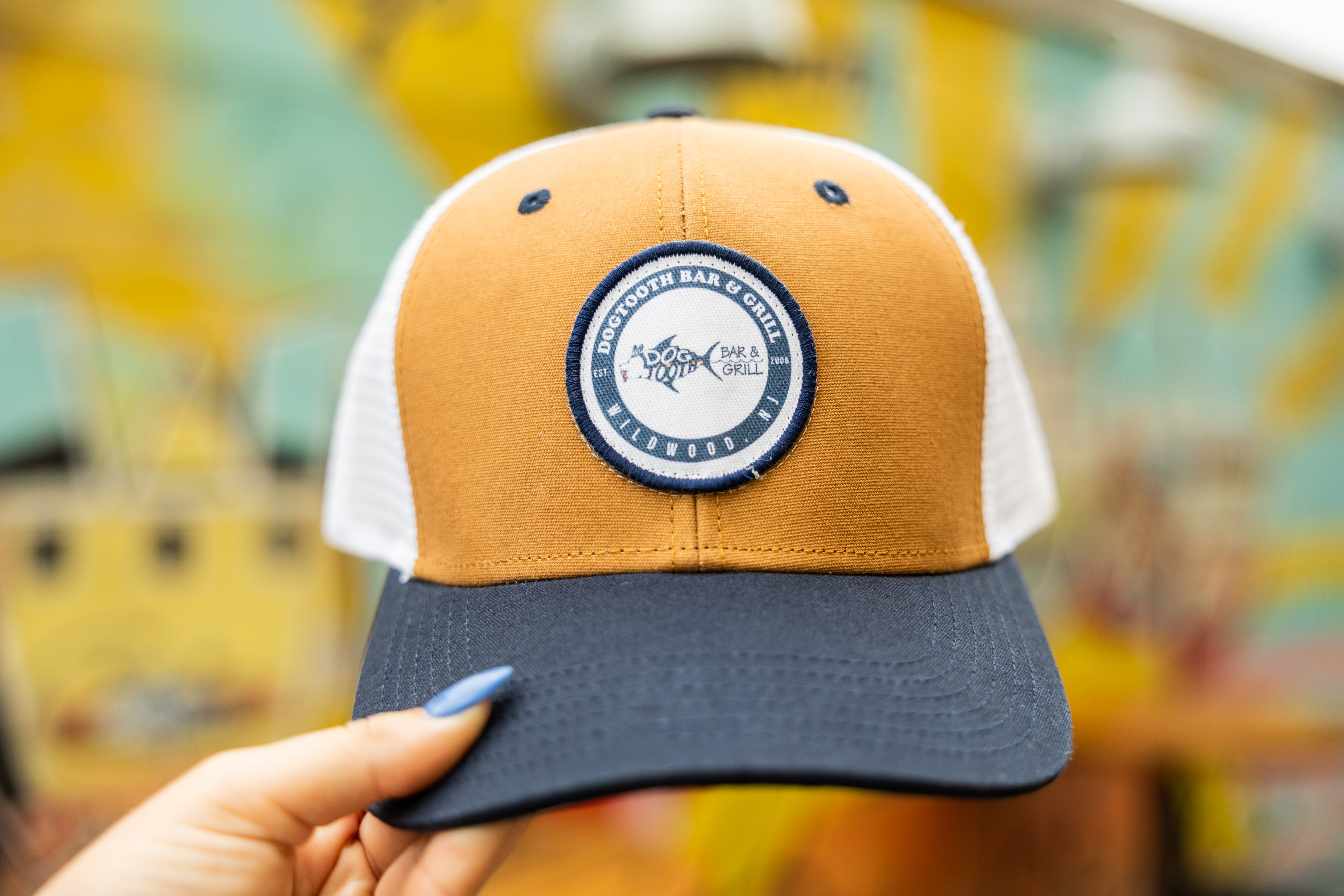 Dogtooth Bar & Grill Shop